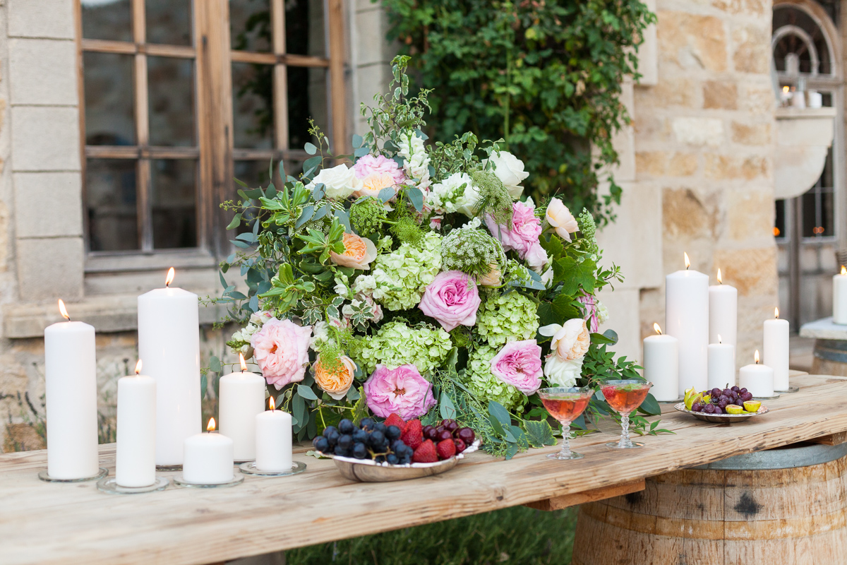 Photography by Dmitry Rogozhin | Cody Floral Design | Wedding at Sunstone Vineyards