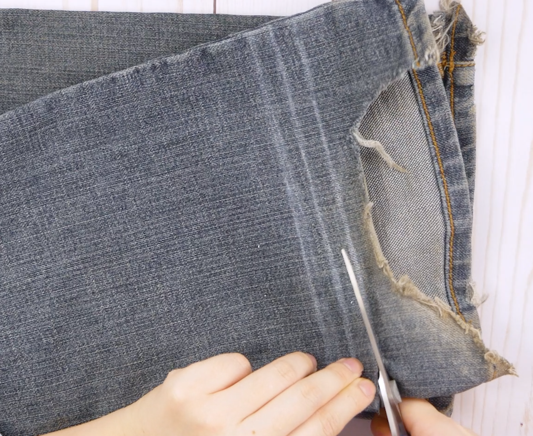 Sewing threads for denim and jeans