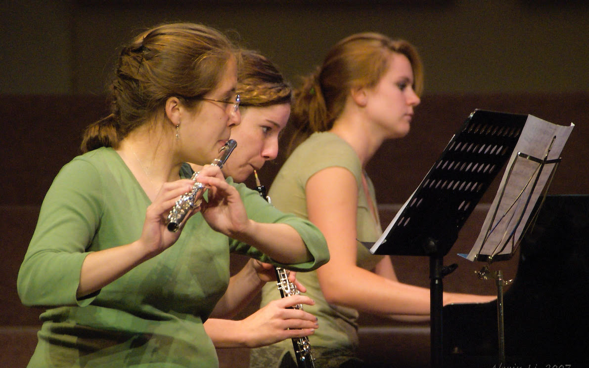 Natalie Jones trio green shirts.jpg