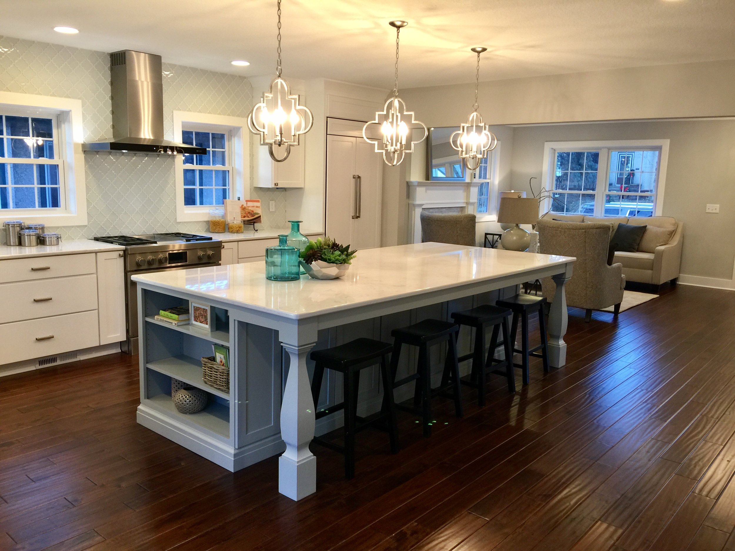 vallejos 3-light kitchen island linear pendant black