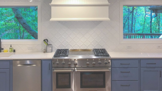 navy blue kitchen cabinets with brass hardware the best knobs and pulls for your blue cabinets trubuild navy blue kitchen cabinets with brass hardware the best knobs and pulls for your blue cabinets trubuild