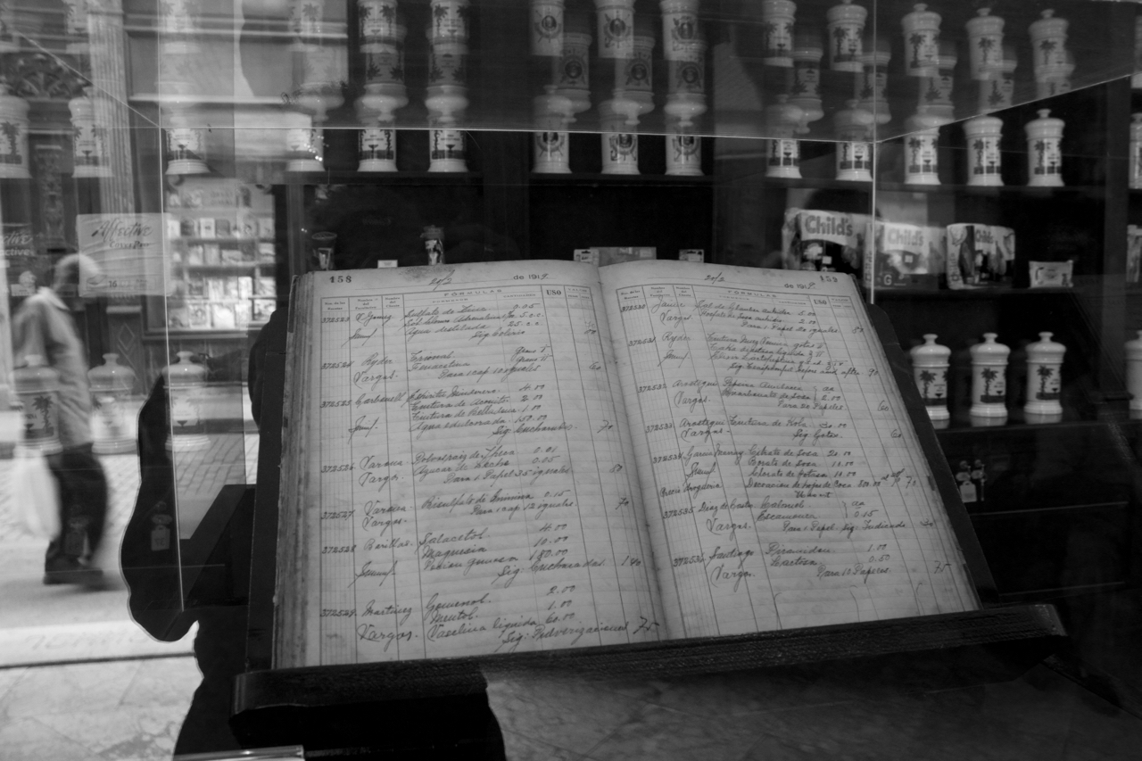 La Farmacia Johnson, Havana