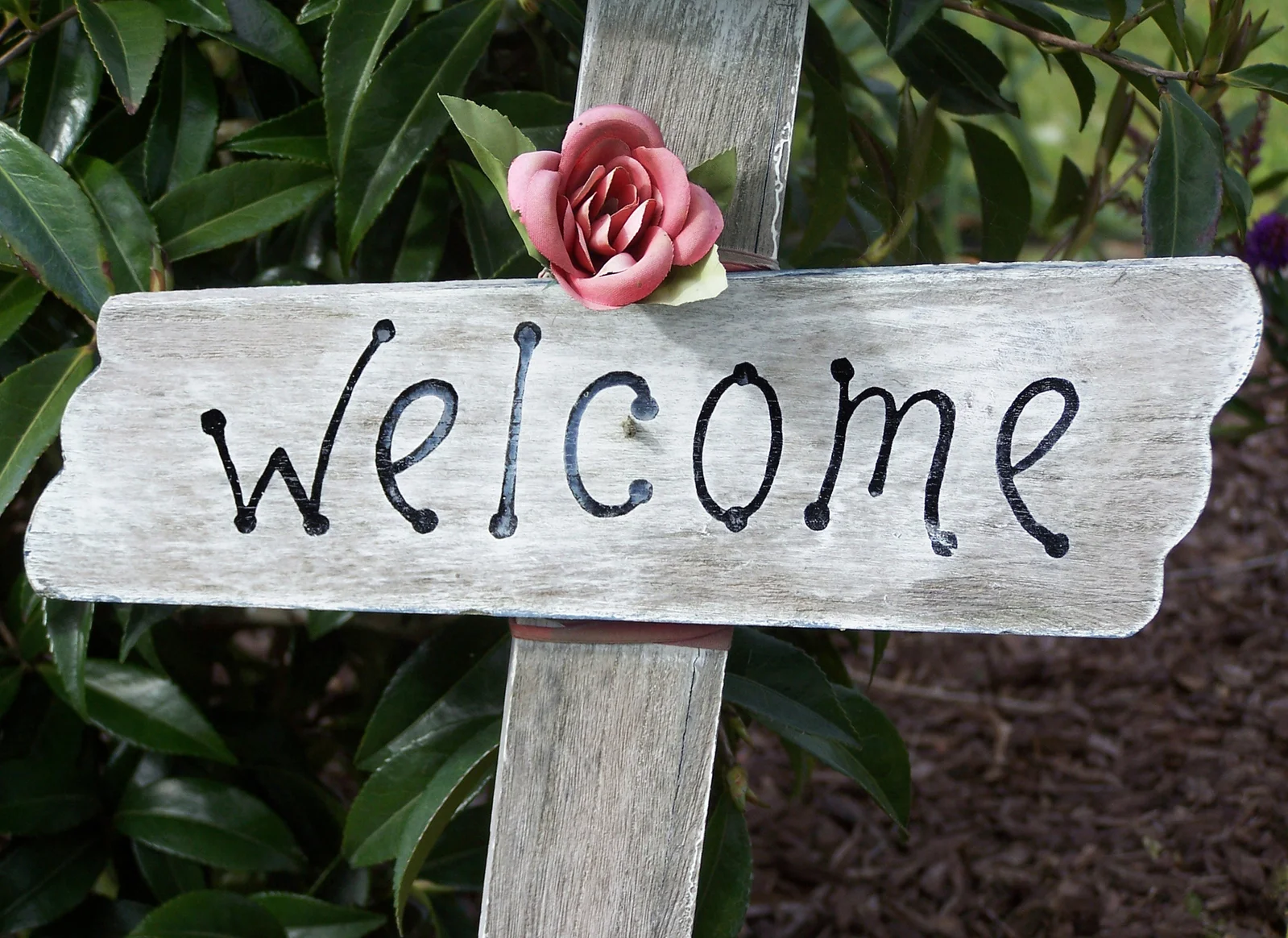 welcome-sign-1444884-1599x1163.jpg