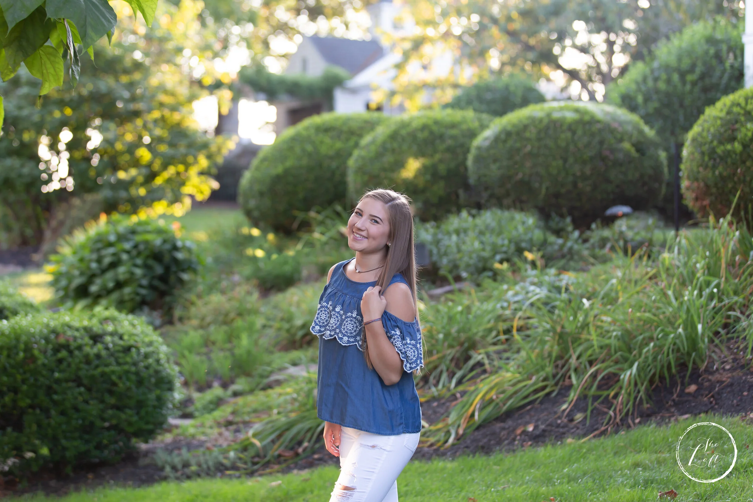 HannahSenior-SocialMedia-45.jpg