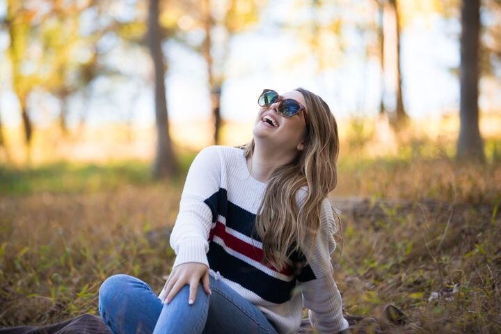 _720_MnB__MnB_Airing Senior Session-1007.jpg