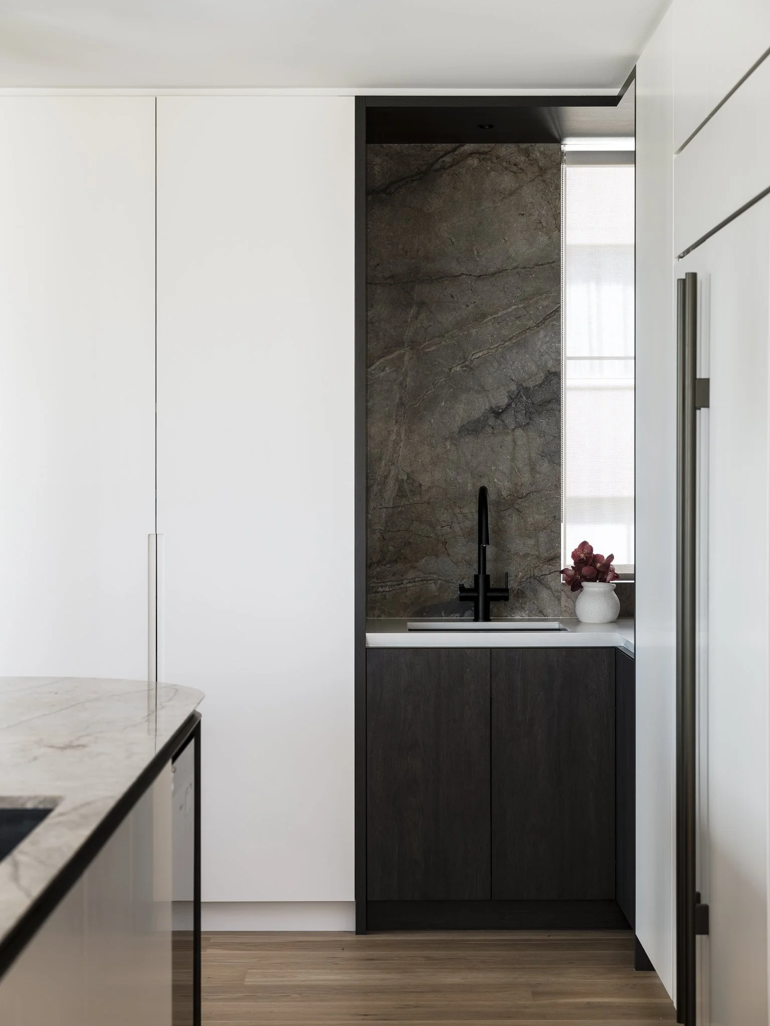 4/42 Ewart Street, Burleigh Heads, Qld 4220 - realestate.com.au - High-End Penthouse Apartment With Butler'S Pantry