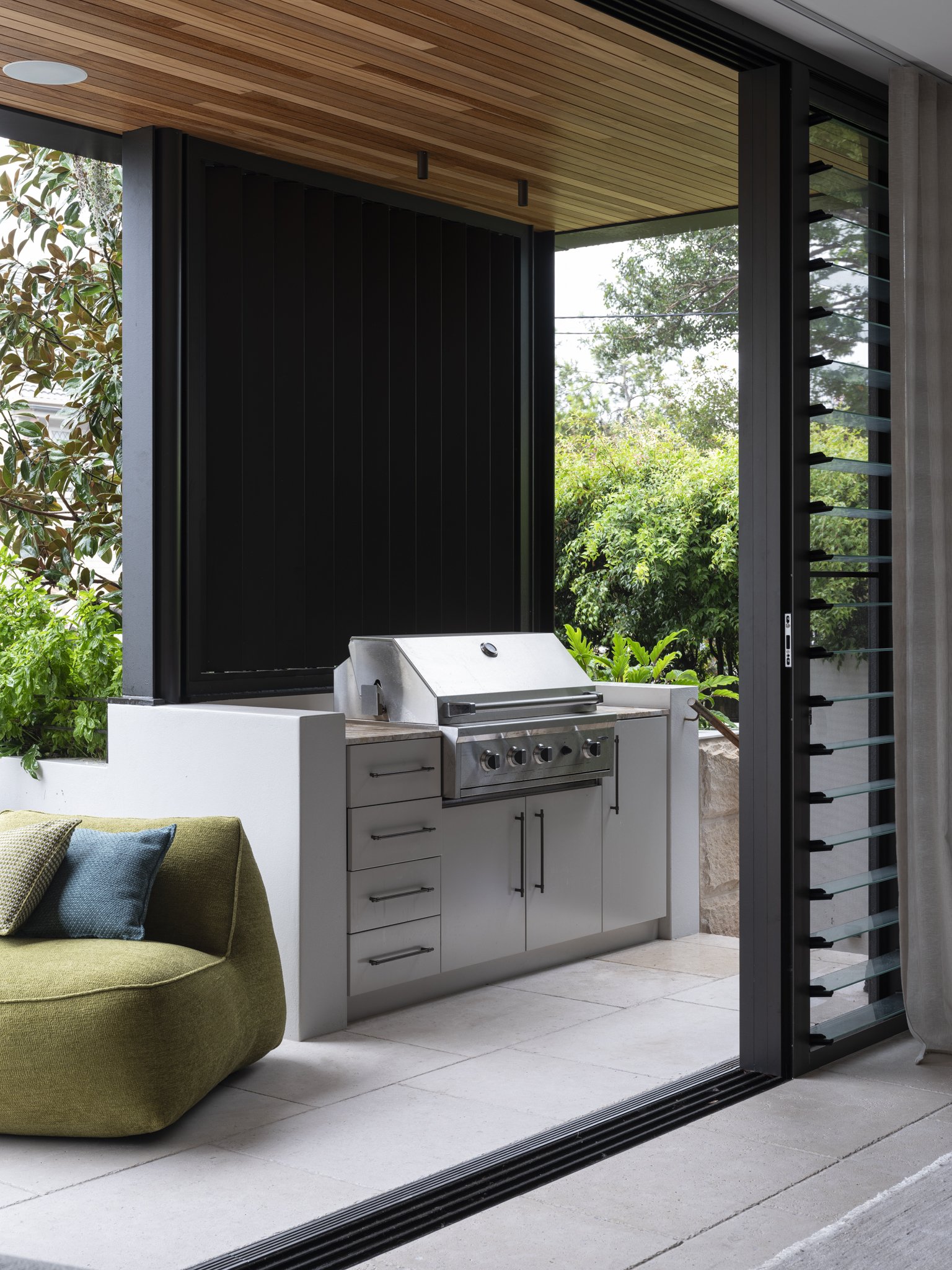Eastern Hill Villa Manly | SJS Interior Design