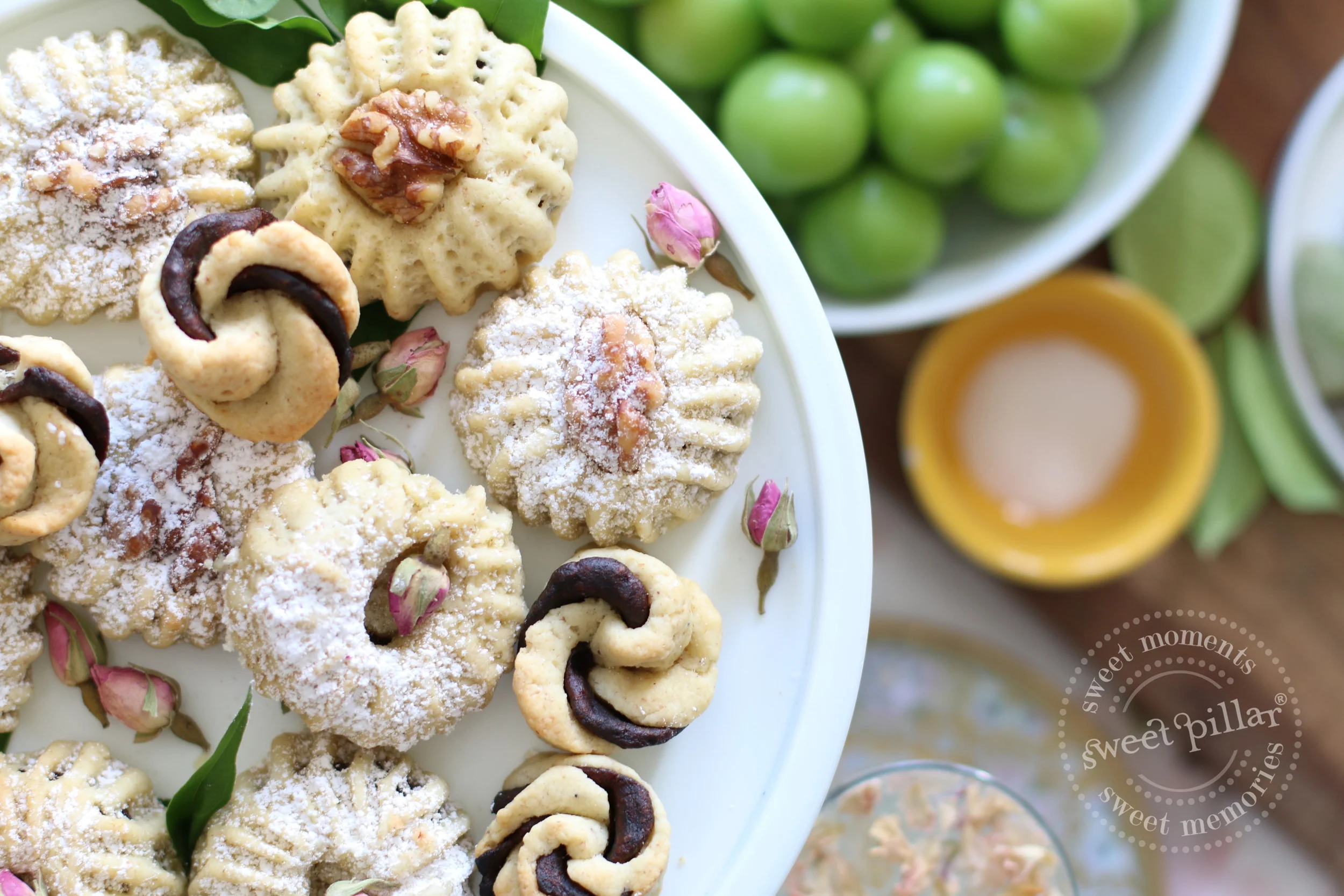 Semolina date mamool cookies
