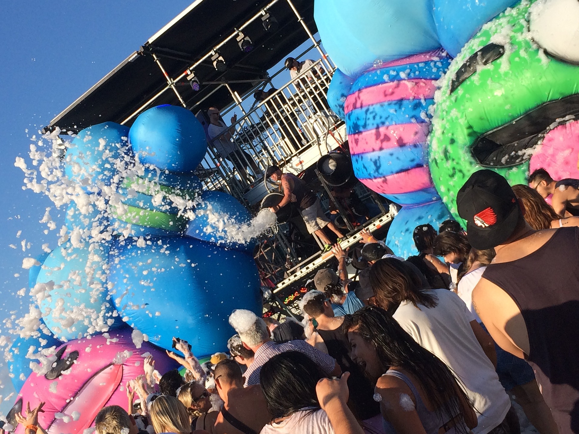 yucca_festival Come out to the desert and join the party! General Admission tickets are still available at our website. Link in bio! #yuccafest #fesival #music