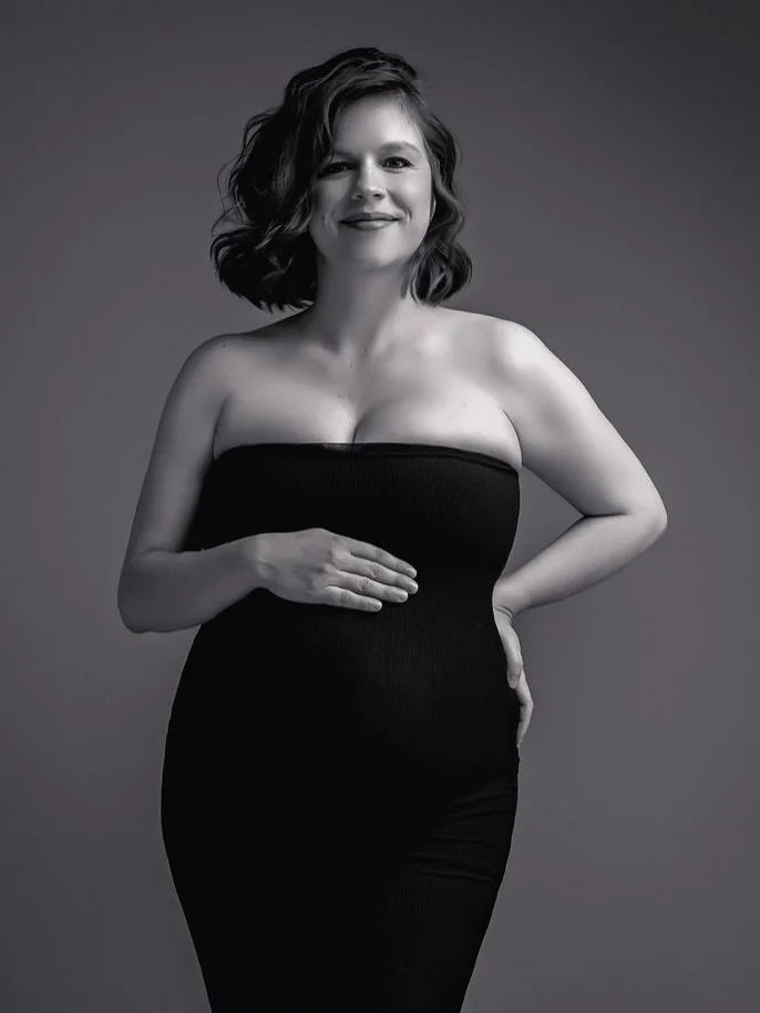 ✨The beauty of motherhood captured in its purest form. Every glow, every curve, every smile tells a story of love and new beginnings. 💕 Maternity sessions are all about celebrating you and the incredible journey you&rsquo;re on. 🌸

📸 Now booking m