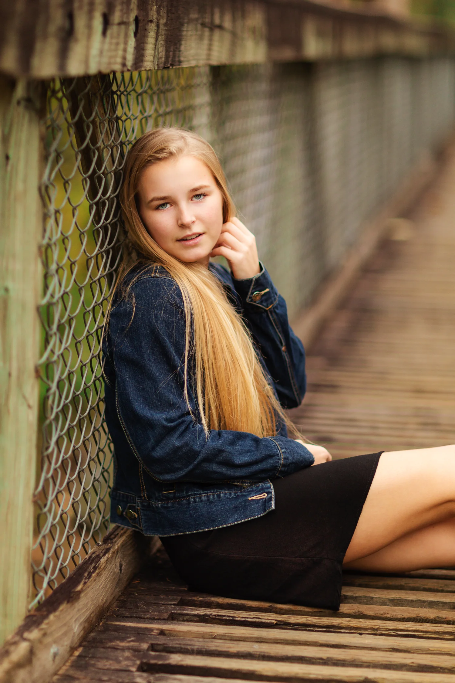 ariellanoellephotography-actor-headshot-modeling-portfolio-actress-seattle-area-washington-photographer-portraits-1-3.jpg