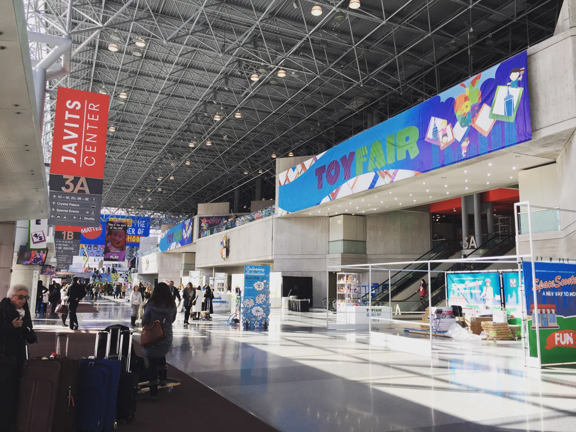One of the main entries to the main floor at the Javits in New York, the calm before the crowd on an early Saturday morning.