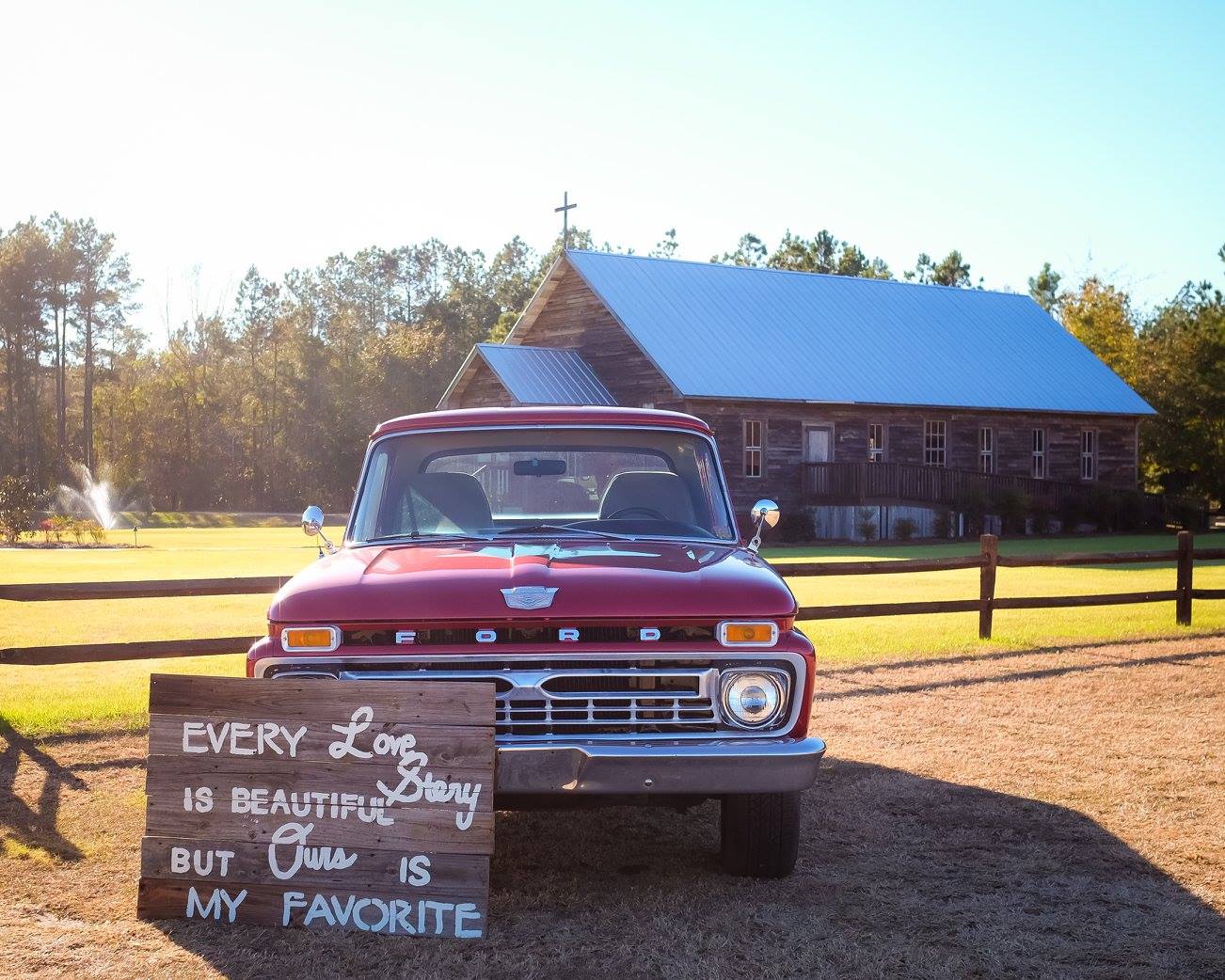 Hidden Acres Real Wedding | Kasey & Brandon | Photographs by Andrea | Coordination by Pocketful of Sunshine Event Design