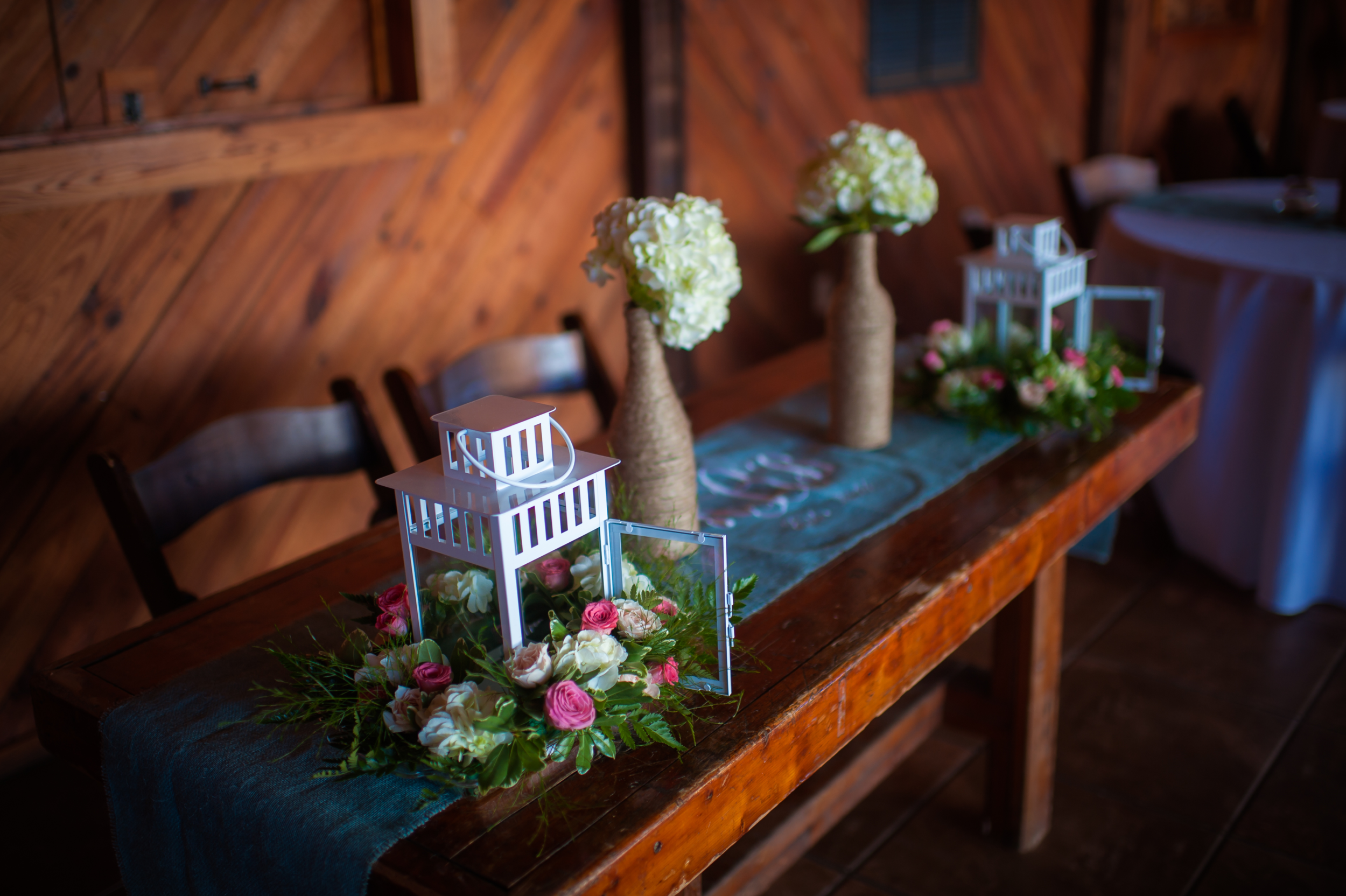 Hidden Acres Real Wedding | Kasey & Brandon | Photographs by Andrea | Coordination by Pocketful of Sunshine Event Design