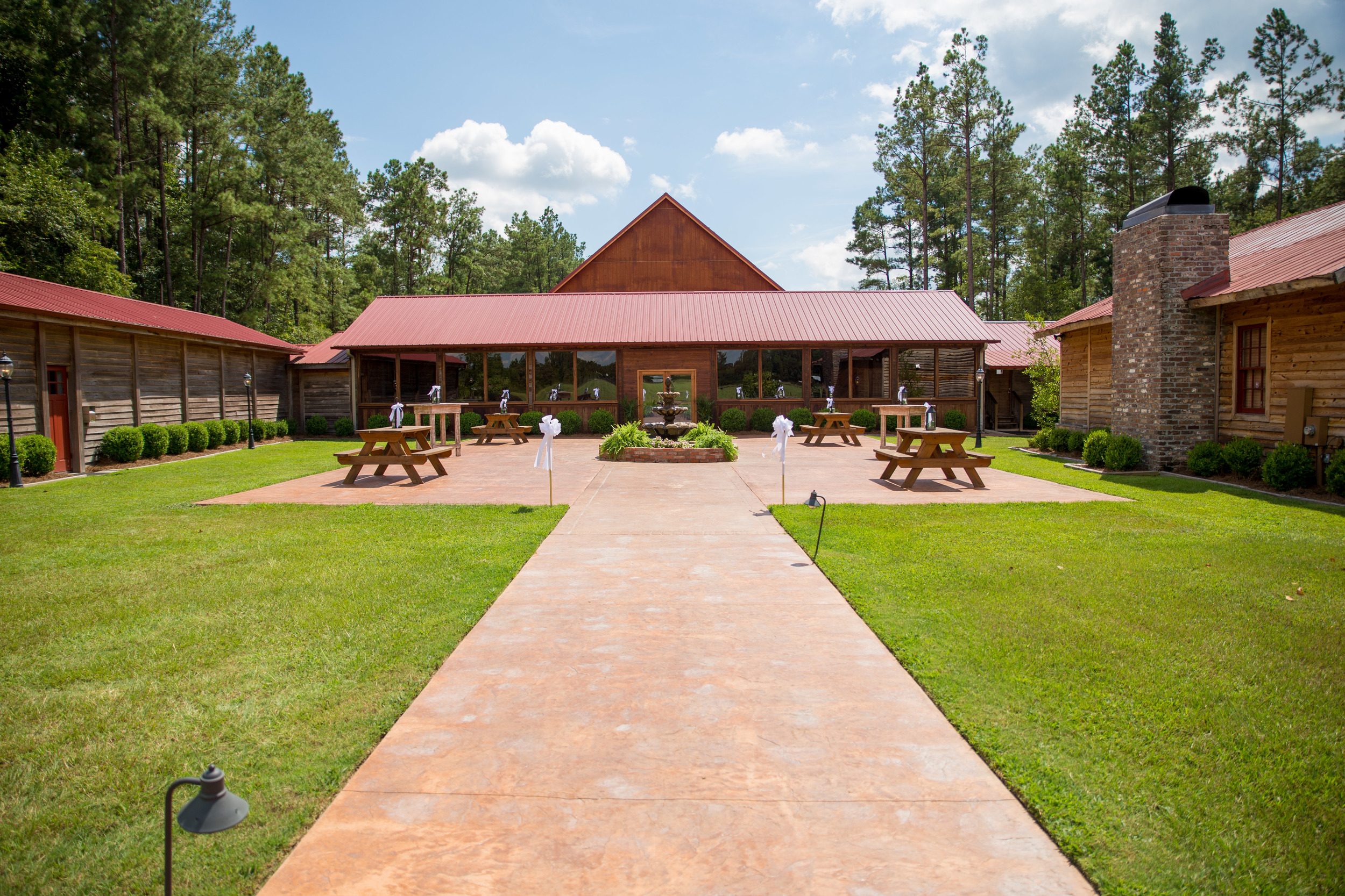 Hidden Acres Real Wedding | Lindsay & Chase | C Holst Photography