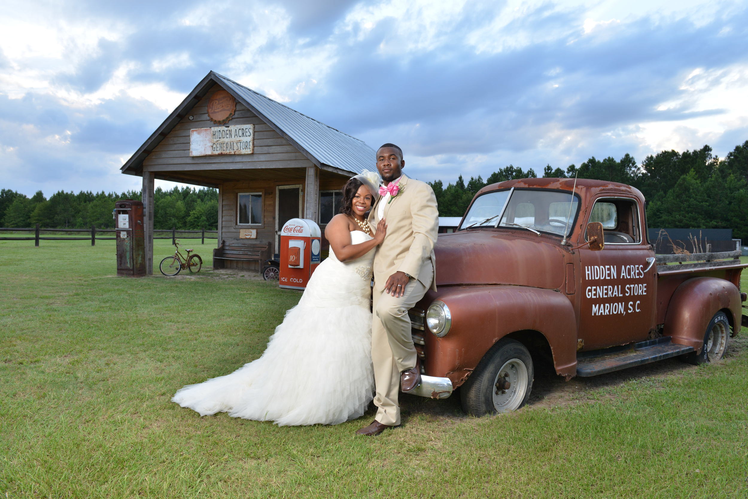 Hidden Acres Real Wedding | Brittney & Dewain | Silent Memories Photography