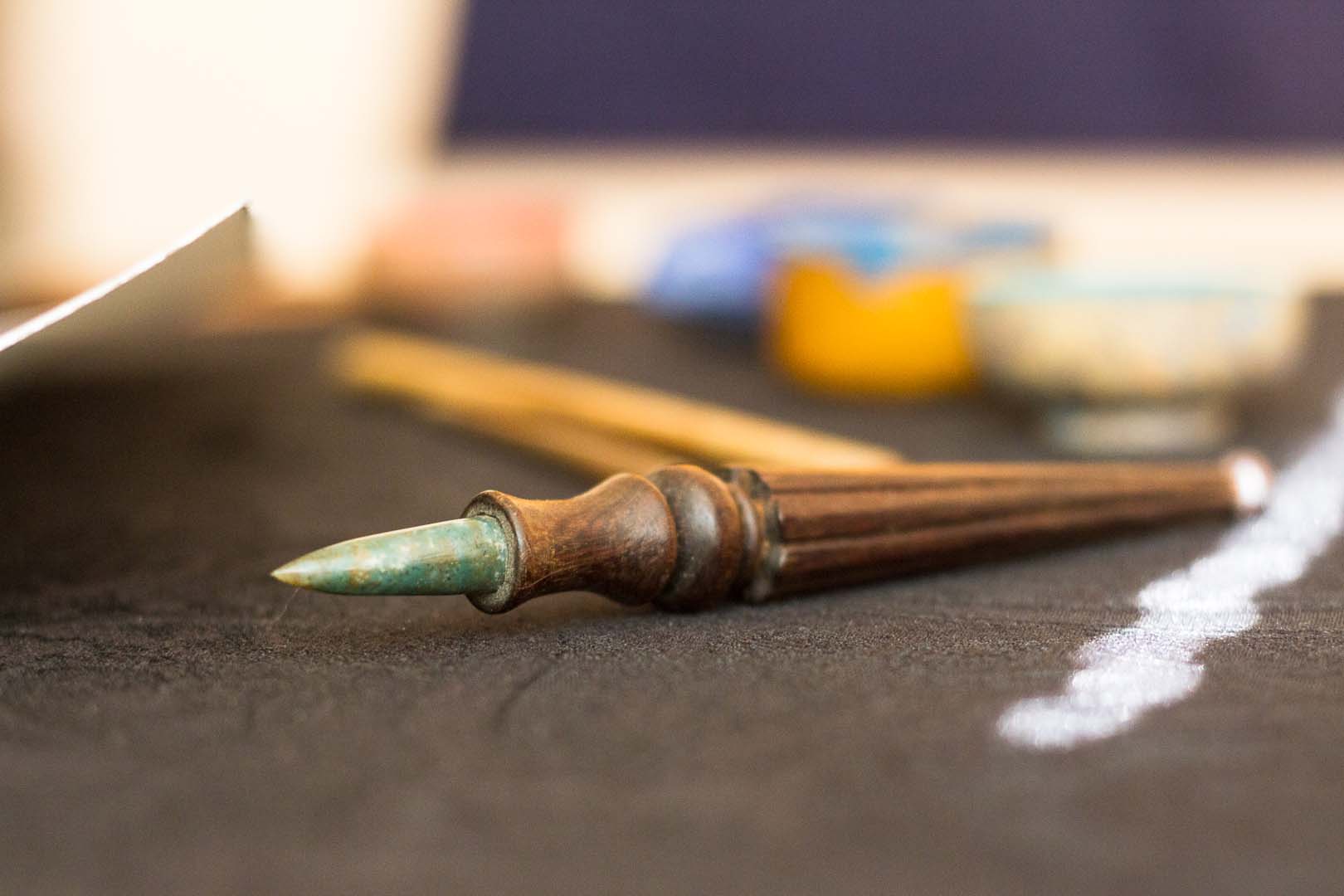 Tool for burnishing gold