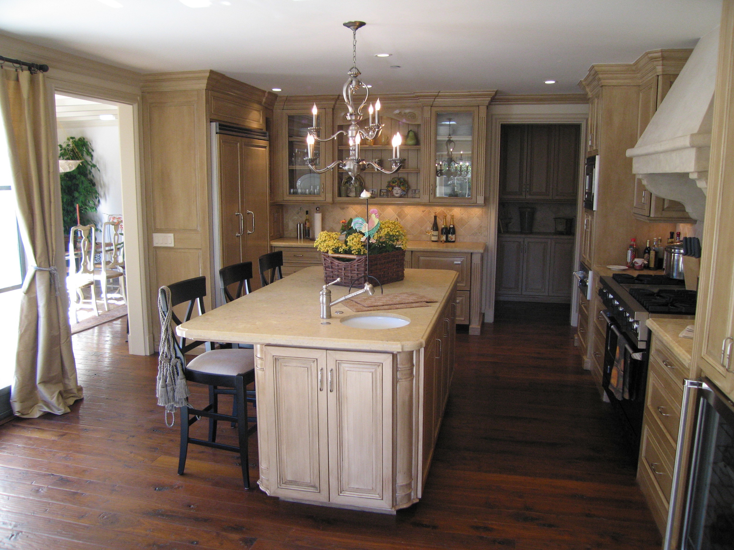 kitchen 2.JPG