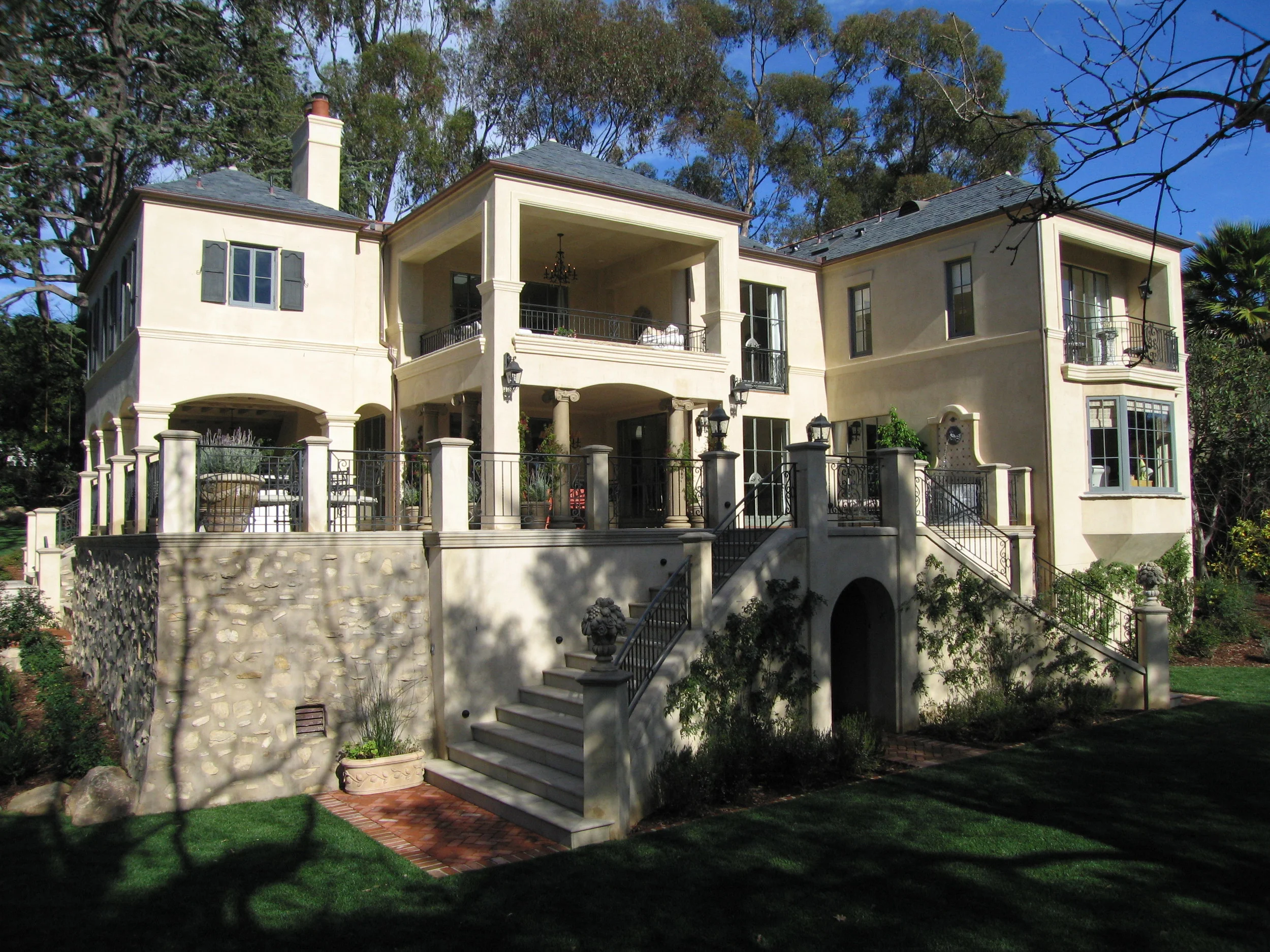 house from tree back.JPG