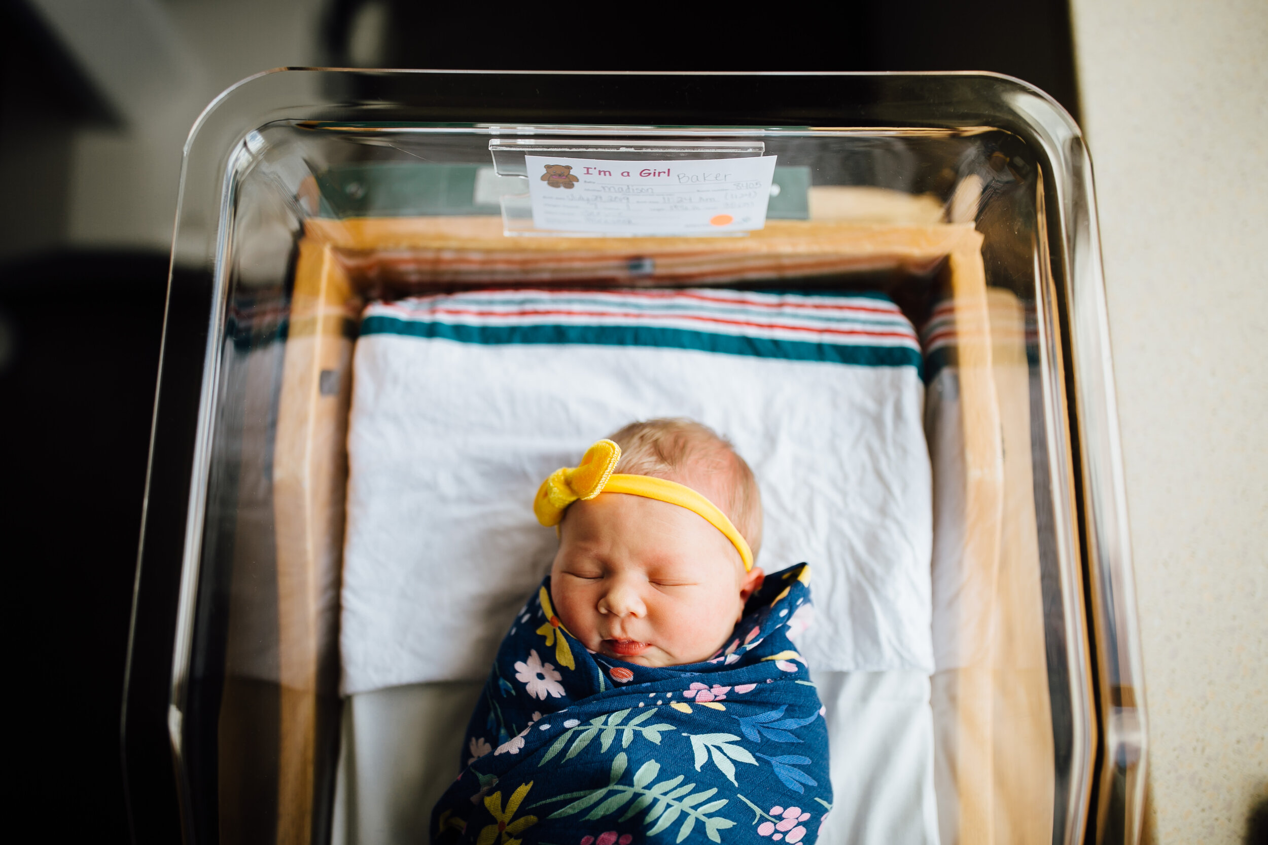 2019-8-Baker-Lifestyle-Newborn-Grand-Rapids-Michigan-Family-Photographer-21.jpg