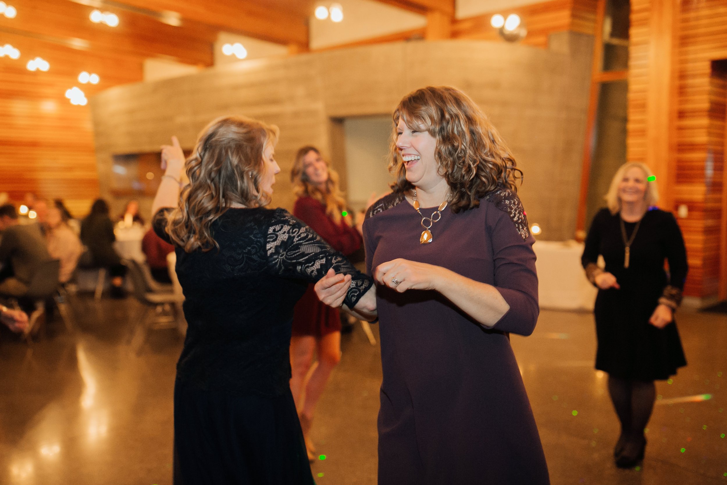 2021-11-Maggie-Ian-Reception-Grand-Rapids-Wedding-Michigan-Wedding-Photographer-299.jpg