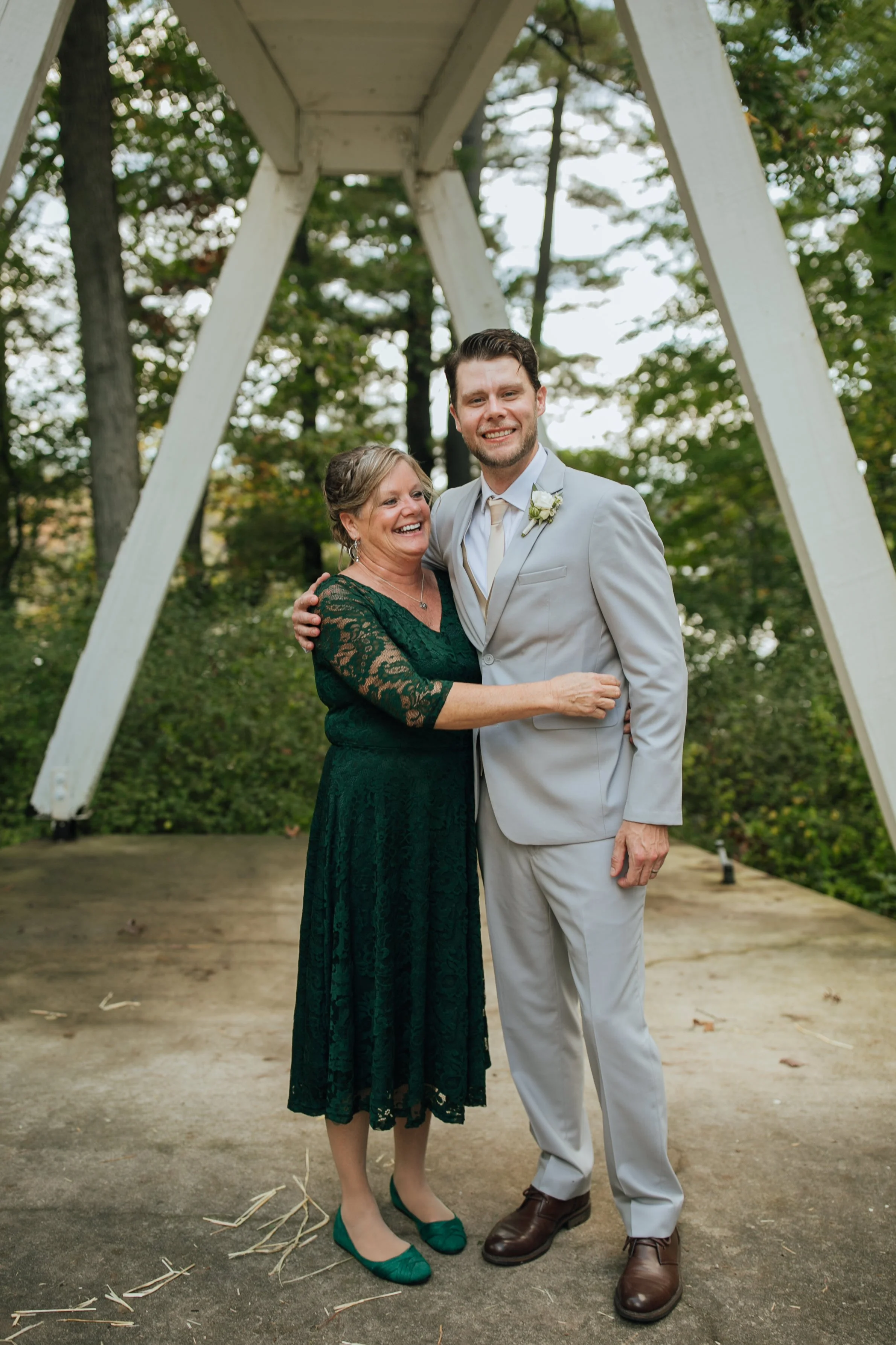 2021-10-Julie-Jon-Family-Portraits-Clarkston-Wedding-Michigan-Wedding-Photographer-53.jpg