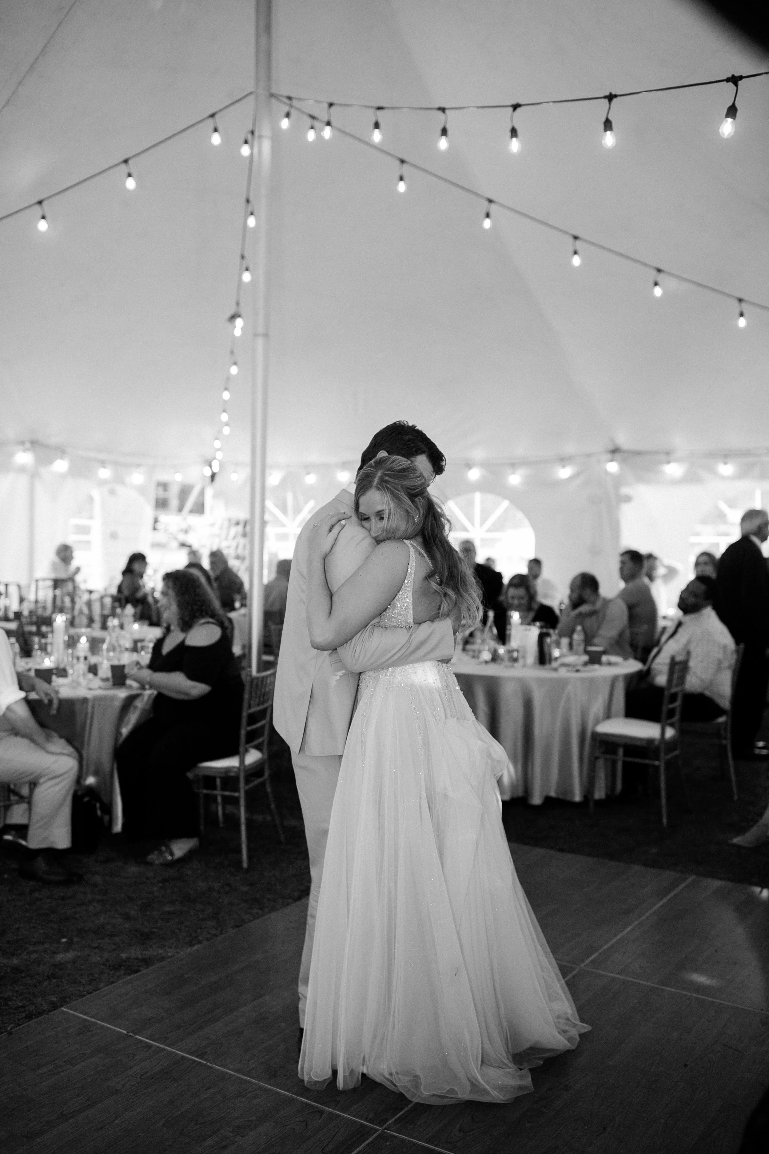 2021-10-Julie-Jon-Reception-Clarkston-Wedding-Michigan-Wedding-Photographer-143.jpg