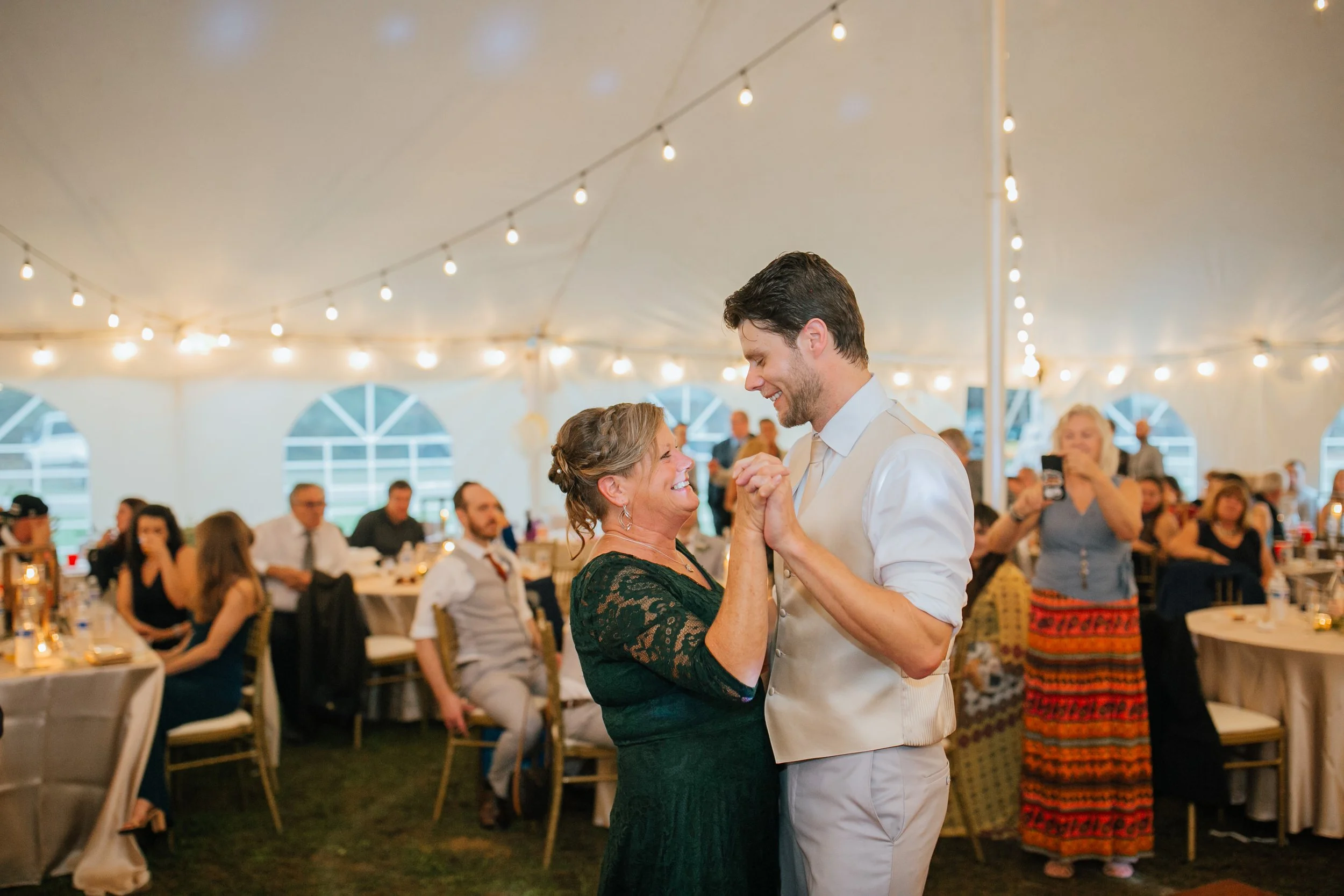 2021-10-Julie-Jon-Reception-Clarkston-Wedding-Michigan-Wedding-Photographer-201.jpg