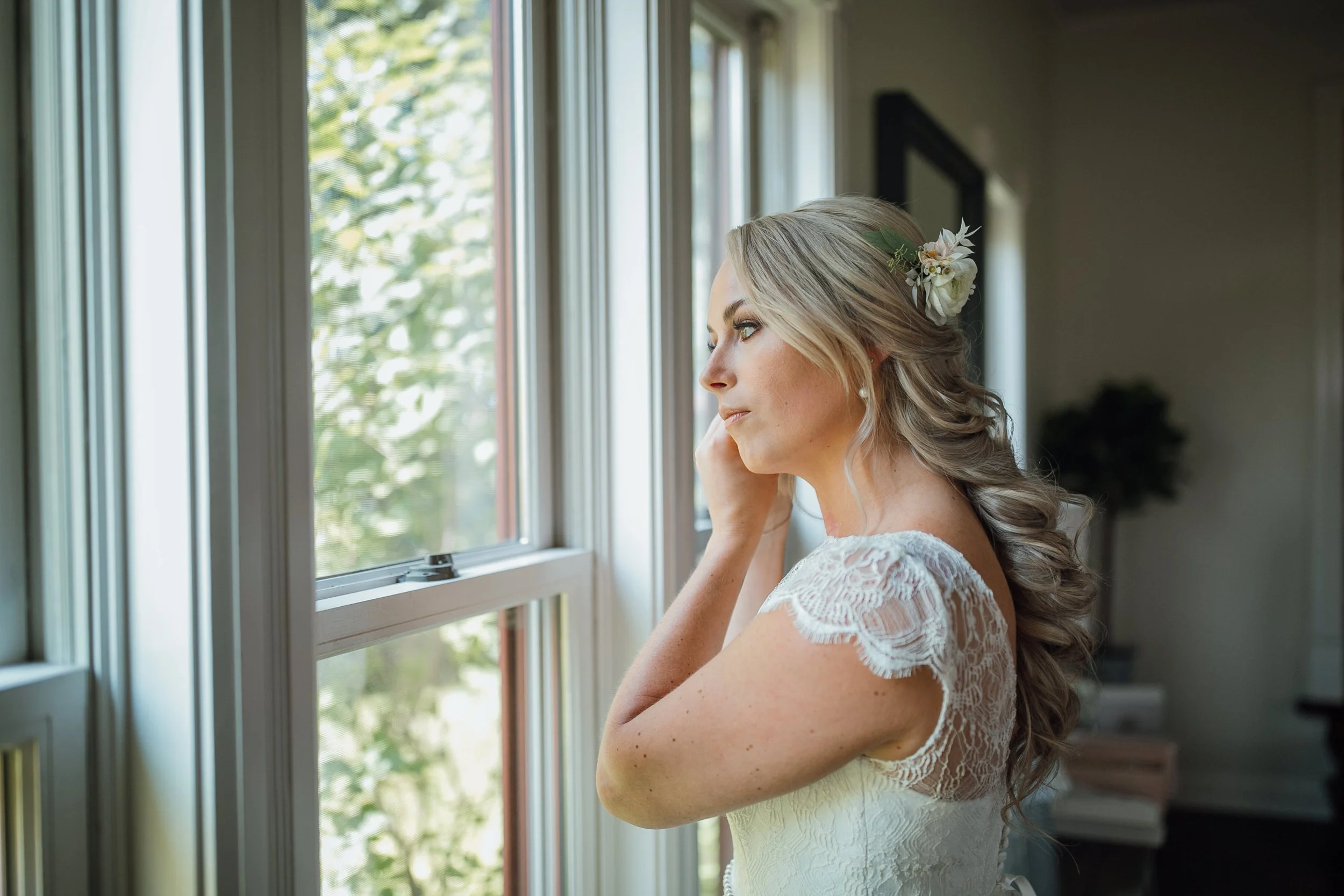 2021-7-Haley-Kane-Preparations-Aurora-Cellars-Wedding-Michigan-Wedding-Photographer-86.jpg