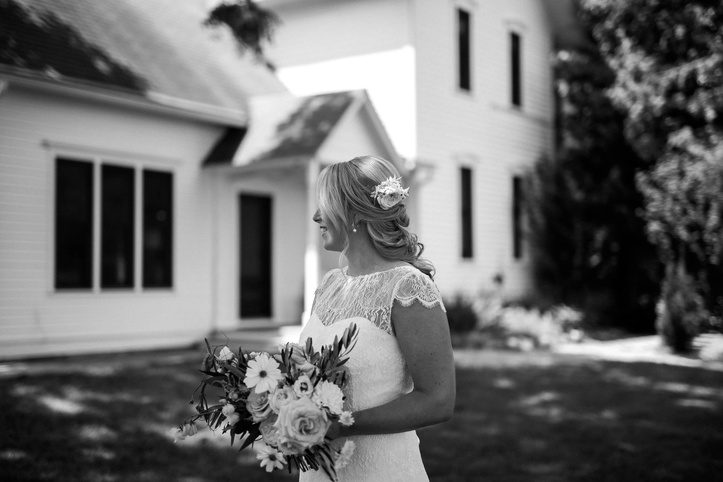 2021-7-Haley-Kane-Bridal-Portraits-Aurora-Cellars-Wedding-Michigan-Wedding-Photographer-38.jpg