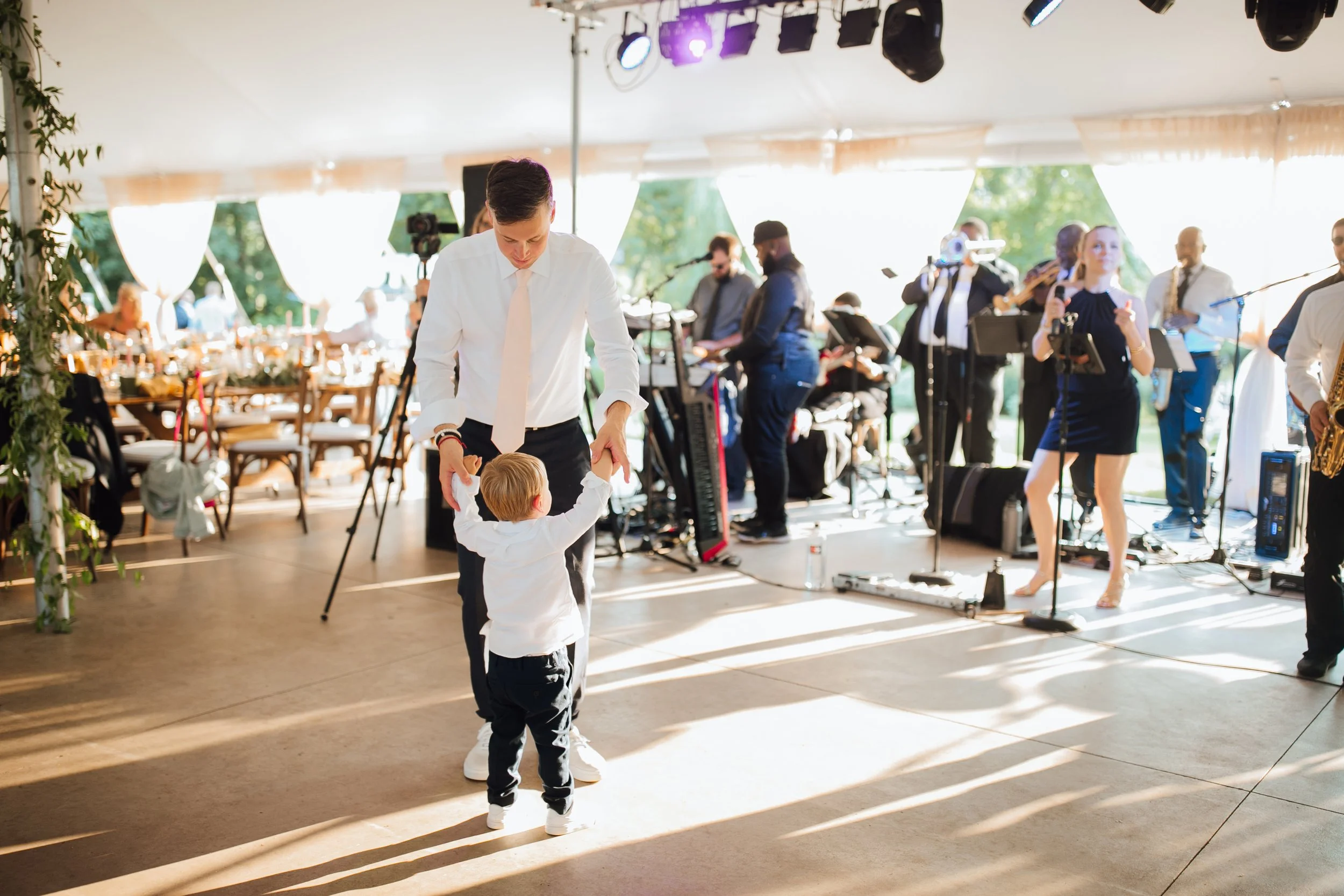 2021-7-Haley-Kane-Reception-Aurora-Cellars-Wedding-Michigan-Wedding-Photographer-304.jpg