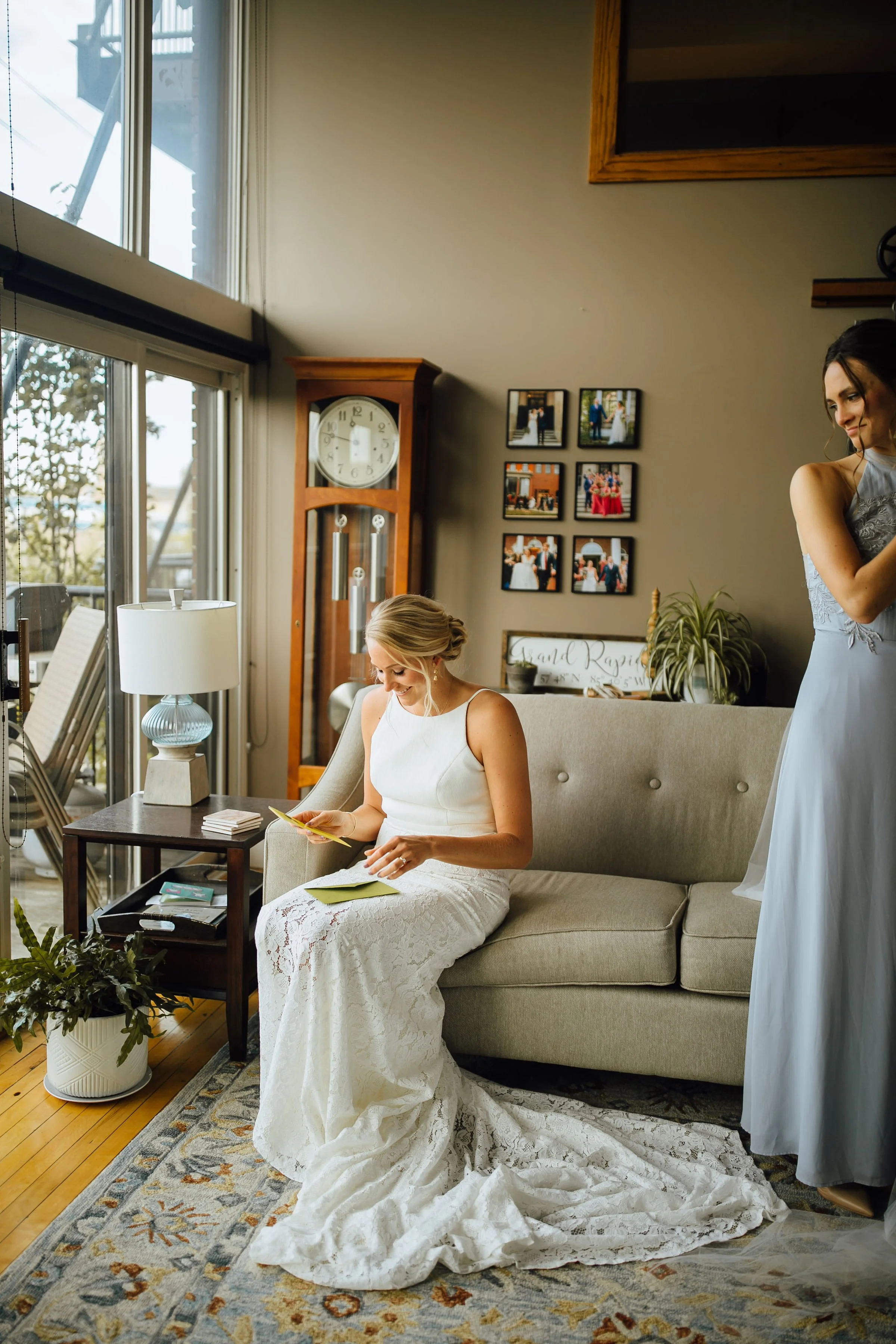 2019-10-Megan-Alex-Preparations-Grand-Rapids-Wedding-Michigan-Wedding-Photographer-125.jpg