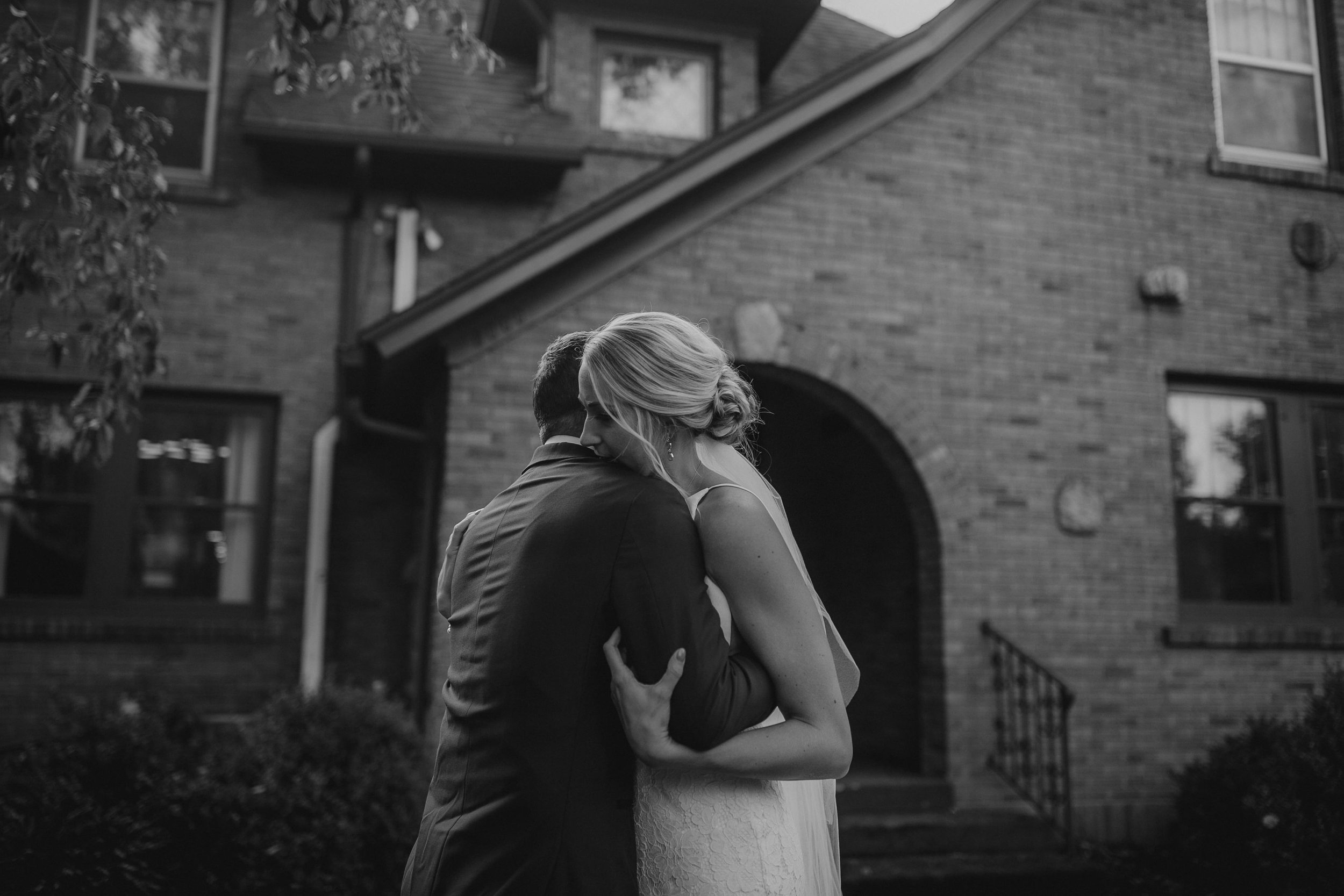 2019-10-Megan-Alex-First-Look-Grand-Rapids-Wedding-Michigan-Wedding-Photographer-50.jpg
