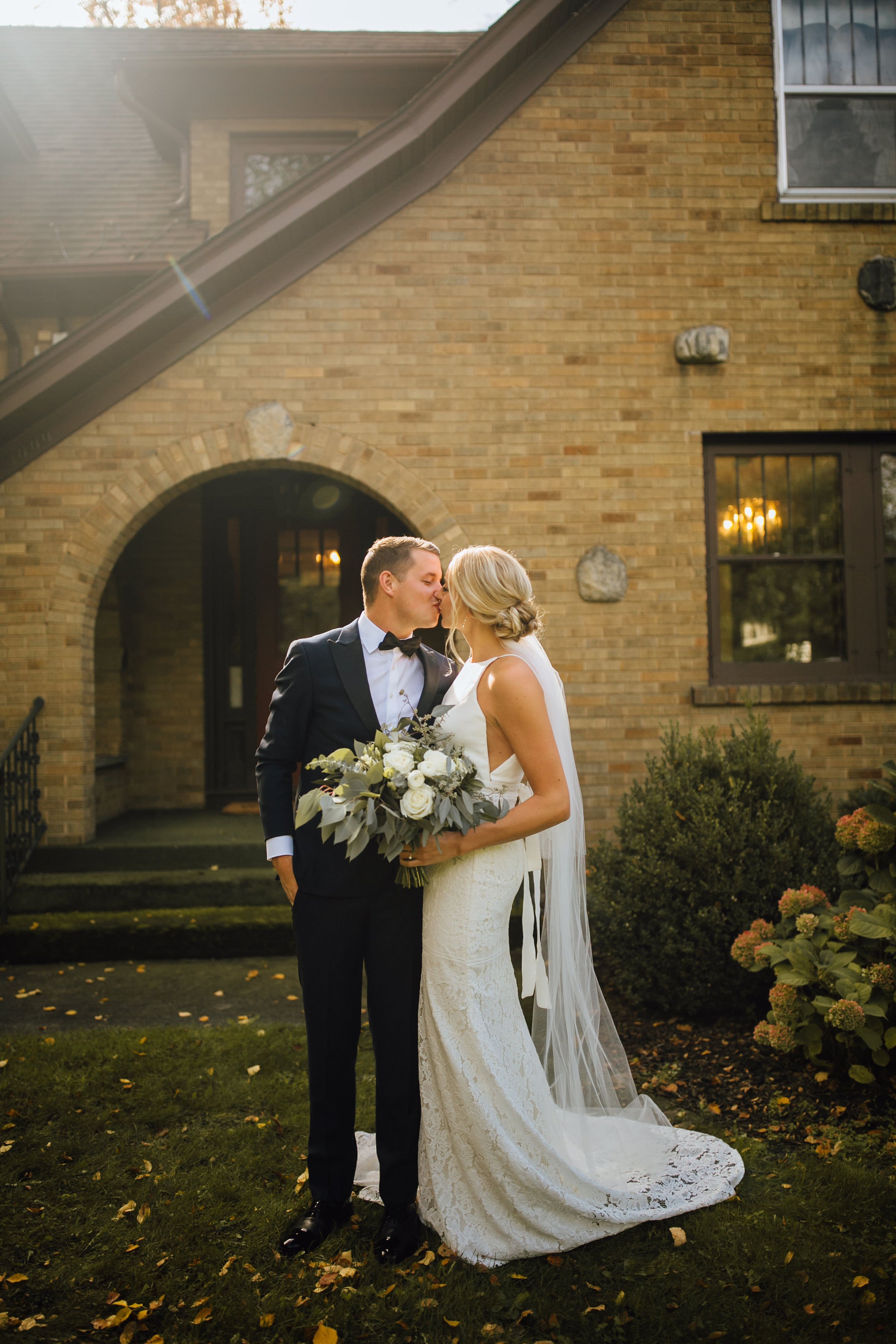 2019-10-Megan-Alex-First-Look-Grand-Rapids-Wedding-Michigan-Wedding-Photographer-70.jpg