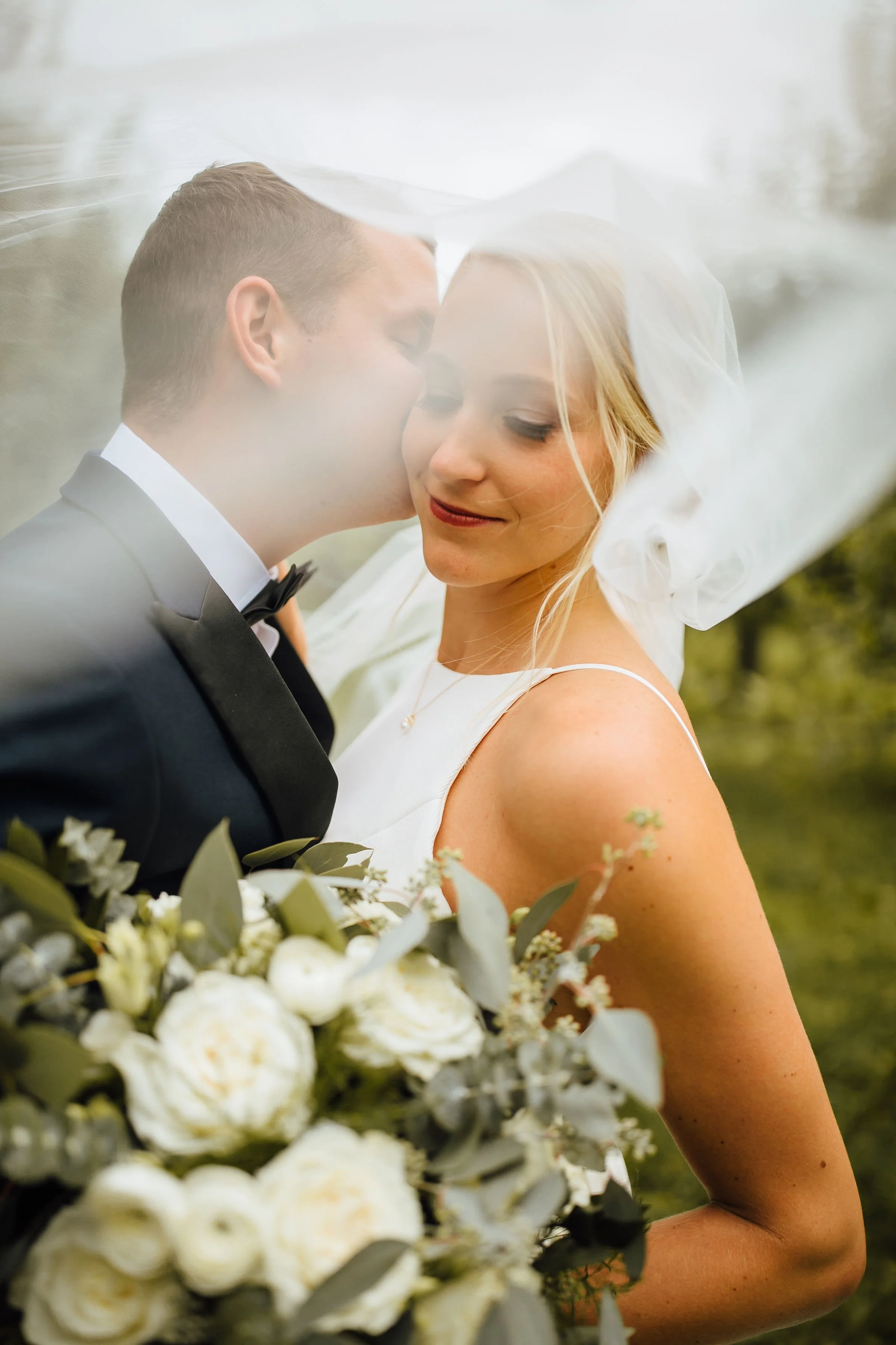 2019-10-Megan-Alex-Bridal-Portraits-Grand-Rapids-Wedding-Michigan-Wedding-Photographer-320.jpg