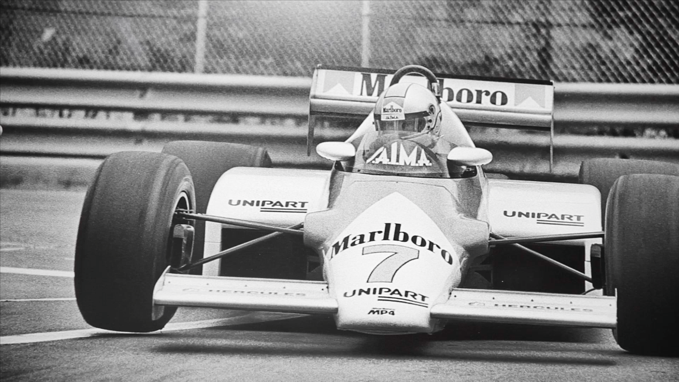 RICHARD KELLEY - WAITING: A Decade of Life in the Grand Prix Pit Lane