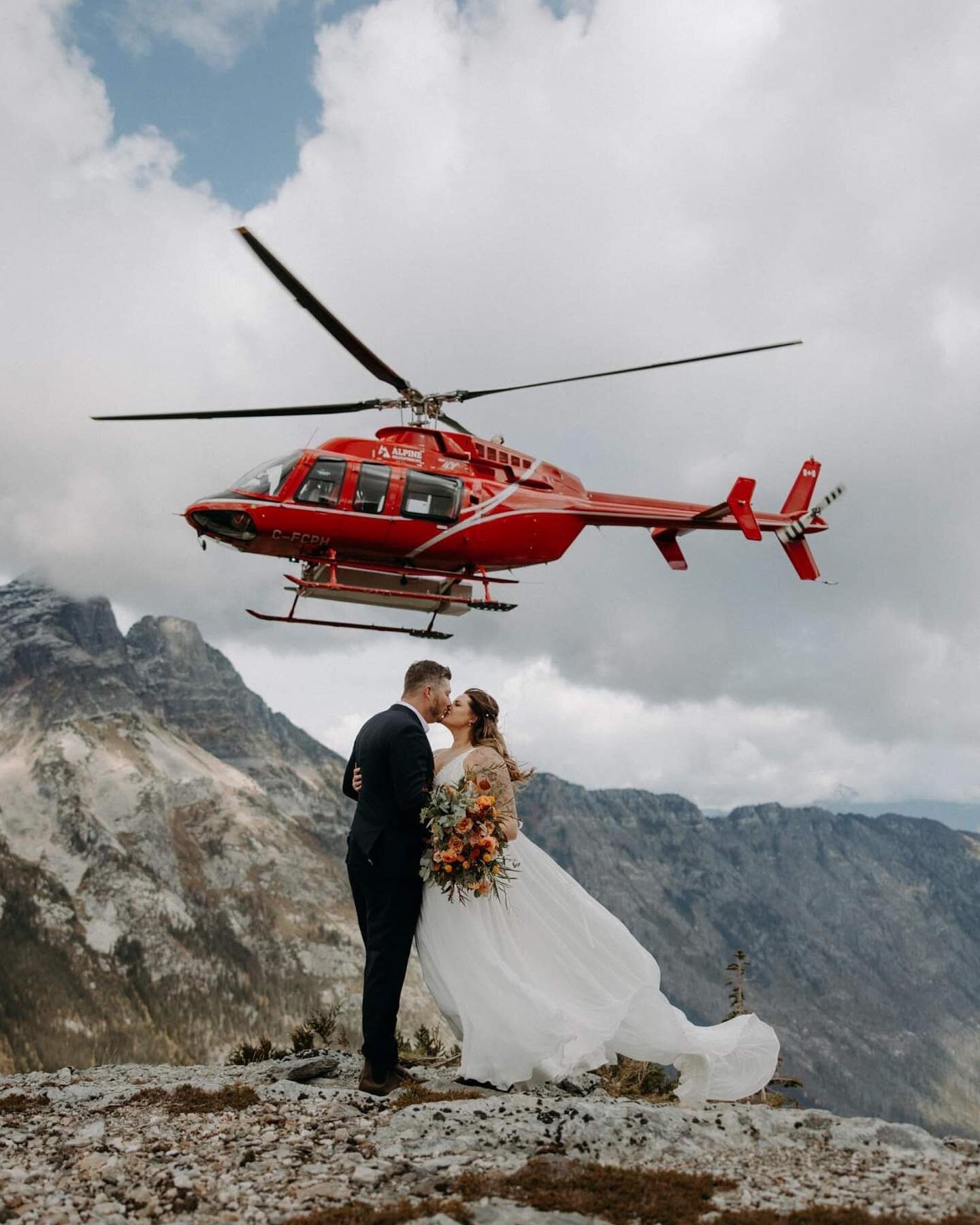 Having the opportunity to photograph other photographers is always a special experience because they&rsquo;ve seen everything, so they really prioritize what&rsquo;s important to them. For Lindsay &amp; Sean that was helicopters and their loved ones.