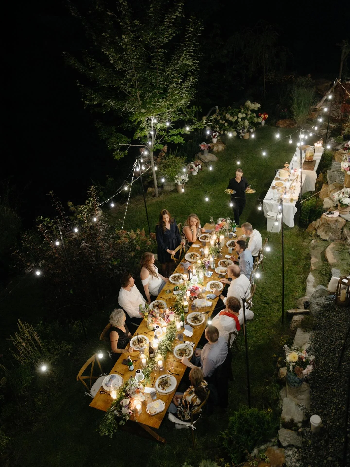 Bad news, this isn&rsquo;t a venue that you can book for your elopement. But! Save this for your own backyard elopement inspiration. The bride grew up in beautiful Pemberton so it just felt right to get married at her parent&rsquo;s house, complete w