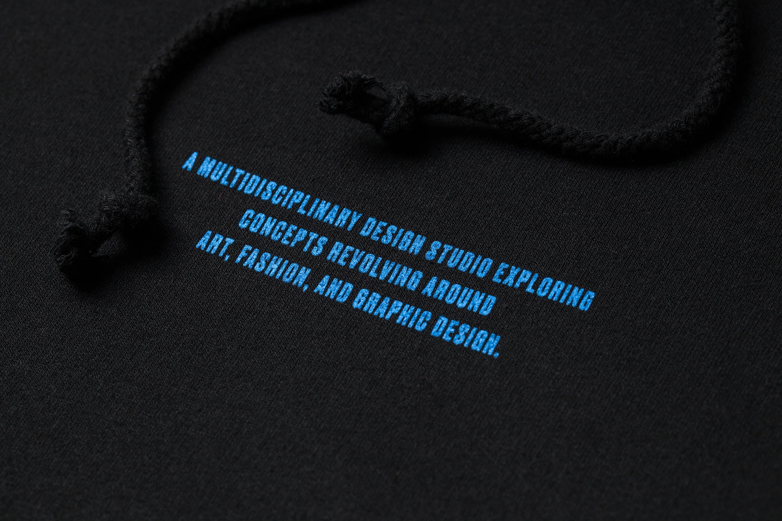 011.Hooded.Pullover.Mantra.Product.2.jpg
