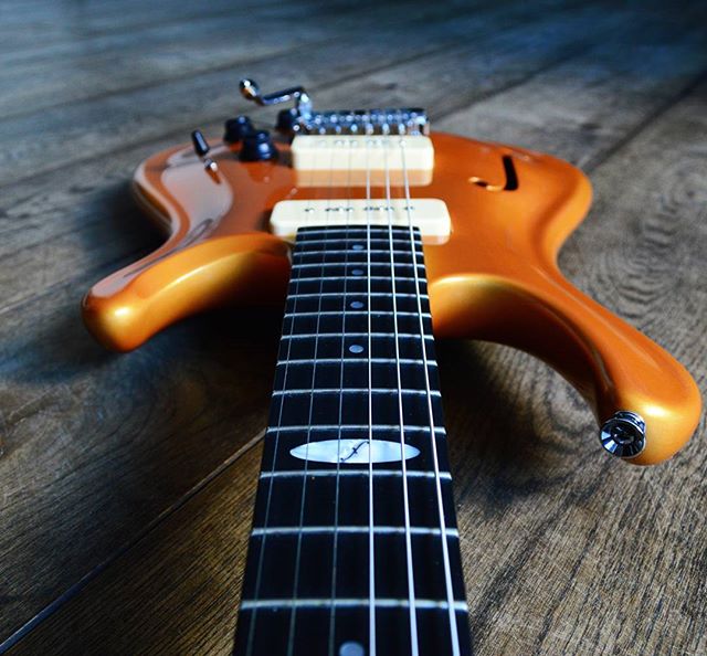 Flaxwood Electric Guitars are now available at Intersound Guitars in Dursley, Gloucestershire!
Check out their stunning guitars now! @intersoundguitars
#dursley #gloucestershire #new #store #launch #special #rare #first
Contact us here at FlaxwoodGuitarsUK on Instagram, Facebook or Twitter for more information. Get in touch with @zedmusicdistribution to find your nearest dealer and to get your hands on a Flaxwood in the United Kingdom.
www.zedmusicdistribution.co.uk
Photo and copyright owned by Zed Music Distribution.
#flaxwood #flaxwoodguitars #guitar #electric #electricguitar #guitarist #unitedkingdom #ギター #violão #guitarra #гитара #guitare #gitar #musicphotography #sustainable #sustainability #ecofriendly #eco #photooftheday #photo