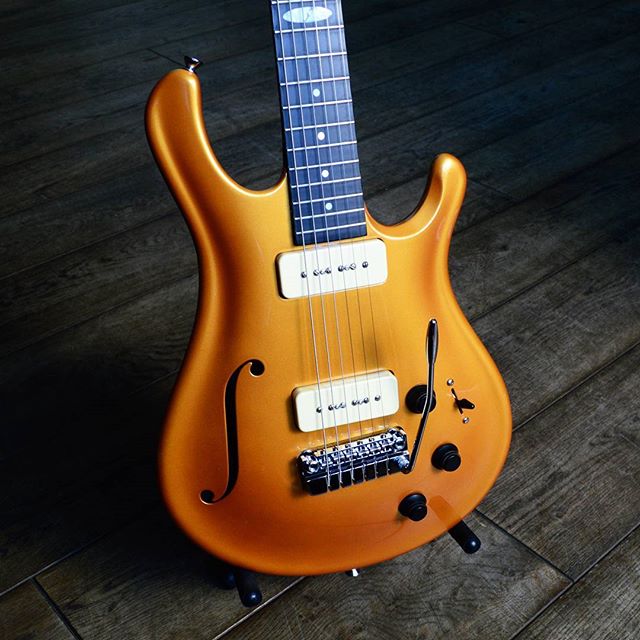 Flaxwood Electric Guitars are now available at Intersound Guitars in Dursley, Gloucestershire! @intersoundguitars
Contact us here at FlaxwoodGuitarsUK on Instagram, Facebook or Twitter for more information. Get in touch with @zedmusicdistribution to find your nearest dealer and to get your hands on a Flaxwood in the United Kingdom.
www.zedmusicdistribution.co.uk
Photo and copyright owned by Zed Music Distribution.
#flaxwood #flaxwoodguitars #guitar #electric #electricguitar #guitarist #unitedkingdom #lovemusic #musicians #musiclife #ギター #violão #guitarra #гитара #guitare #gitar #musicphotography #sustainable #sustainability #ecofriendly #eco #photooftheday #photo