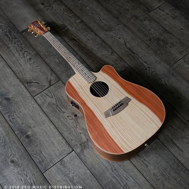 This FL2 Redwood top is just so unique! What do you think? #big #bold #dreadnaught
Contact us here at ColeClarkUK to find out more and get in touch with Zed Music Distribution to find your nearest Cole Clark dealer and get your hands on one!
Photo and Copyright owned by Zed Music Distribution.
#coleclark #coleclarkguitars #redwood #california #oneofakind #rare #monday #mondaymotivation #mondays #worldsmostnaturalpickup
#acousticguitar #acousticaguitar #acoustic #guitars #guitarist #guitar #guitarsdaily #zedmusicdistribution #martin #taylor #fender #gibson