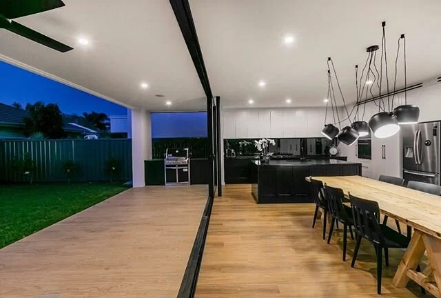 Bringing the outside in and the inside out! We love how this is one seamless, open plan entertaining area. #imperiumconstructions #adelaidebuilders