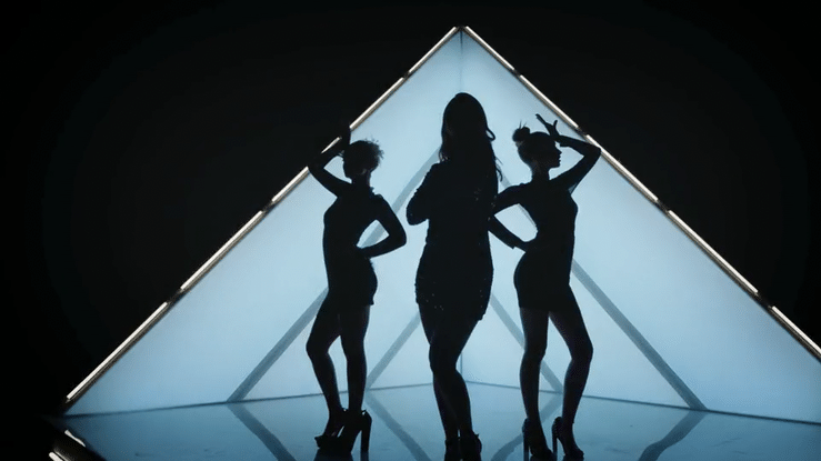 Rimmel x Rita 20_ UK-high.gif