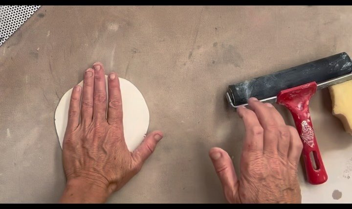 Every object holds a story&mdash;the real joy and inspiration is always in the research ✨
I&rsquo;m especially grateful to the Royal Flying Doctor Service for this commission. Creating work with purpose is always a privilege.
Here&rsquo;s a little be