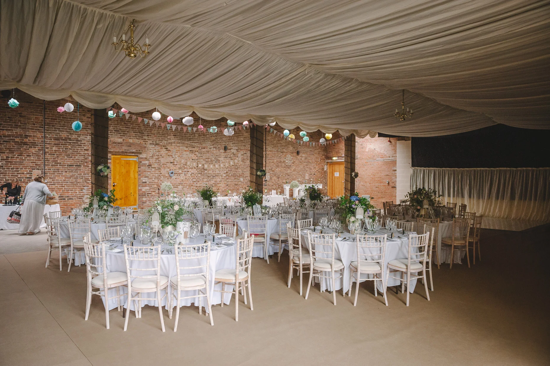 barmbyfield_barn_wedding_photos080.jpg
