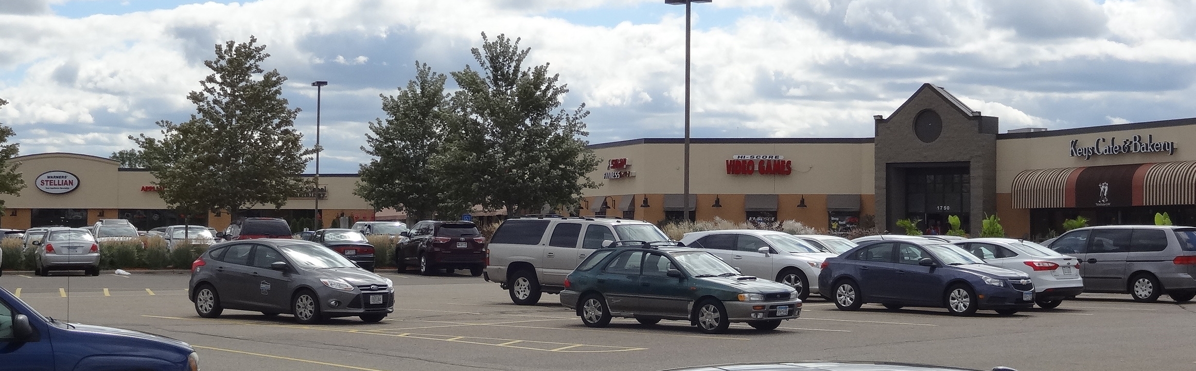 Retail Center - Woodbury, MN