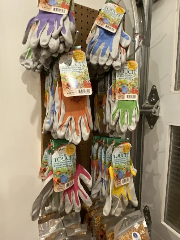 nitrile glvoes.jpg