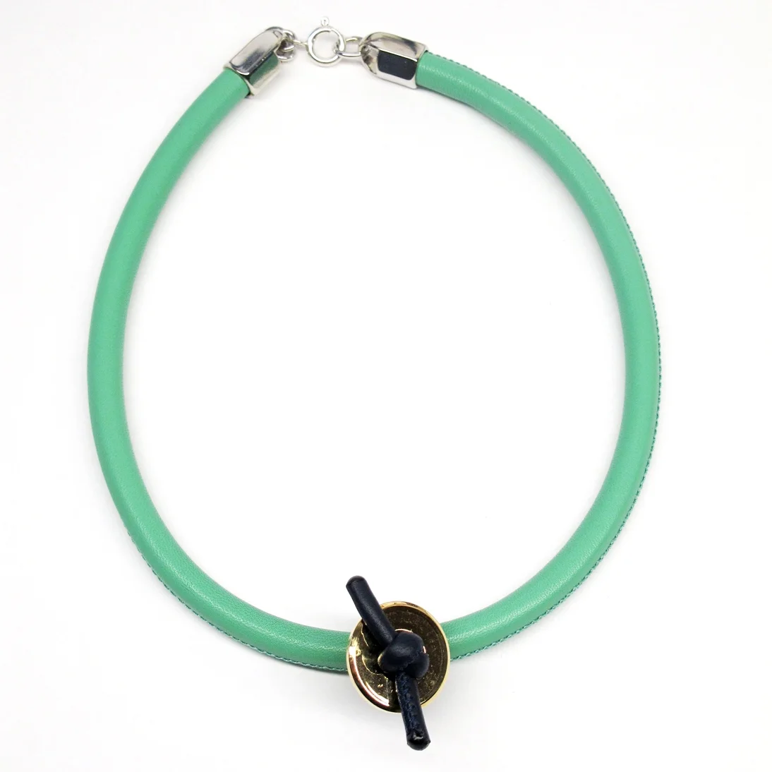 000815_vert bleu.jpg