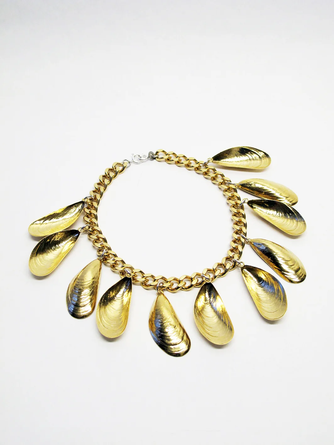   MOULES (M3) , 2013, plated brass, sterling silver. © Ligia Dias 